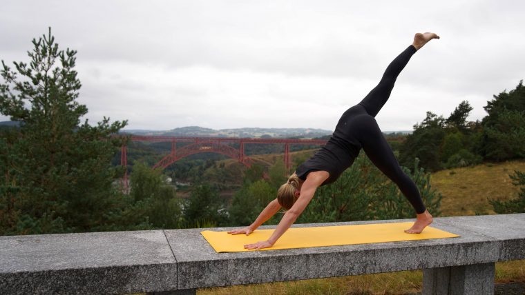 YOGAMOUR 171: Yoga vor dem Garabit-Viadukt